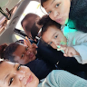 Meet your Posher, Isadora